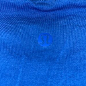 Light weight athletic t-shirt